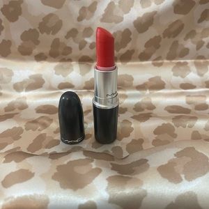 MAC Lipstick Lady Danger Matte